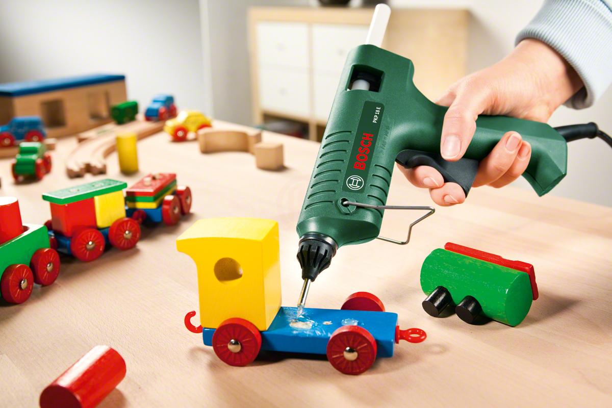 Bosch%20Sıcak%20Tutkal%20Tabancası%20PKP%2018%20E%20Glue%20Gun%20-%200603264503