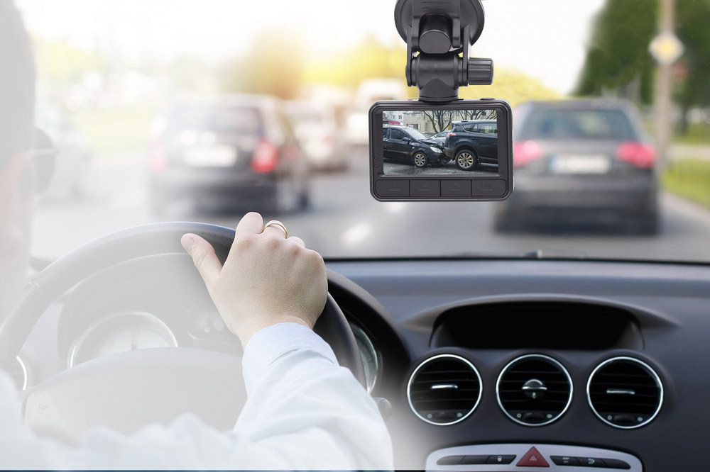 Bresser%20Full%20HD%203MP%20140°%20Dashcam