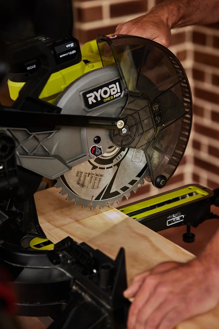 Ryobi%20R18MS254-0%2018V%20Akülü%20Kızaklı%20Gönye%20Kesme%20(Aküsüz)